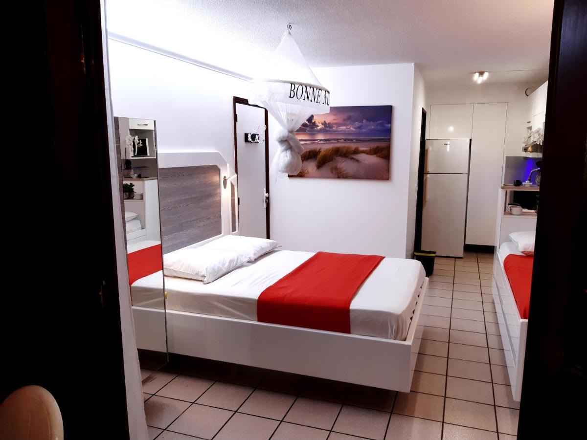 Studio Climatise - Piscine-Plage - 1 A 2 Personnes Sainte-Anne Eksteriør billede